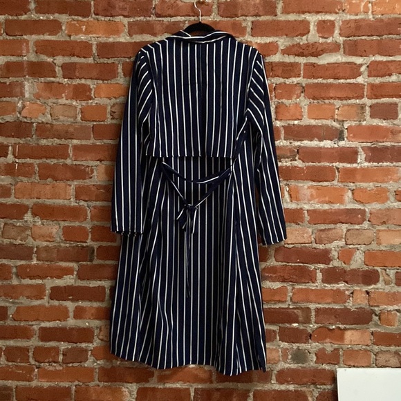 Forever 21 Trench Jacket - Picture 5 of 7